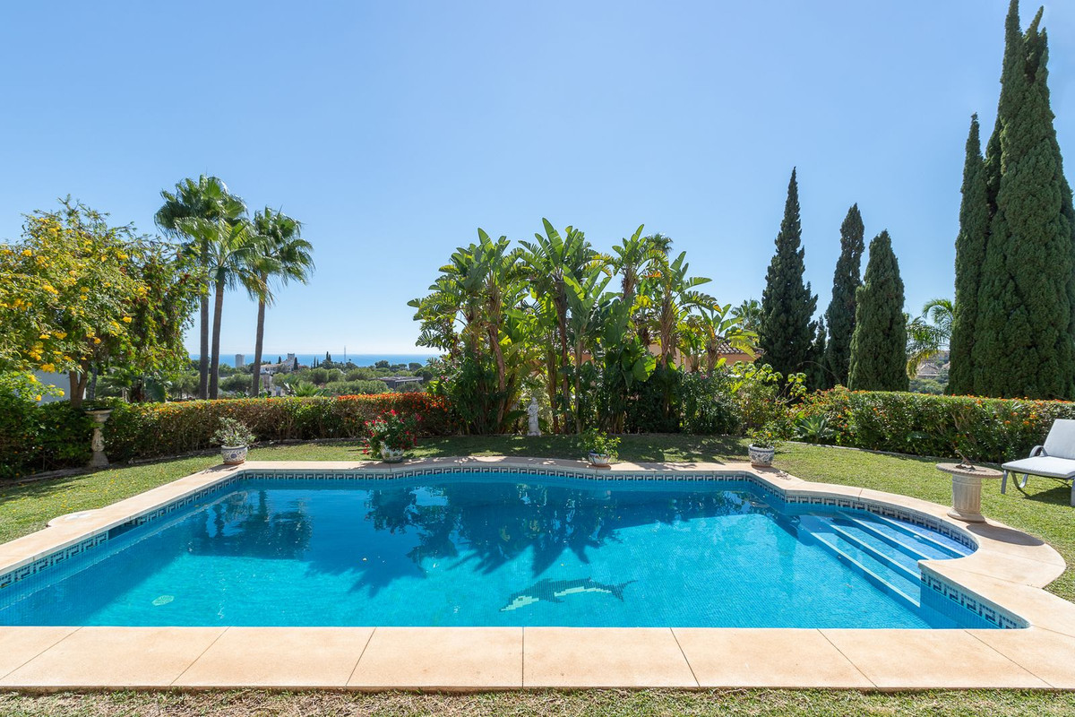 5 Bedroom Villa in Marbella - Photo 26