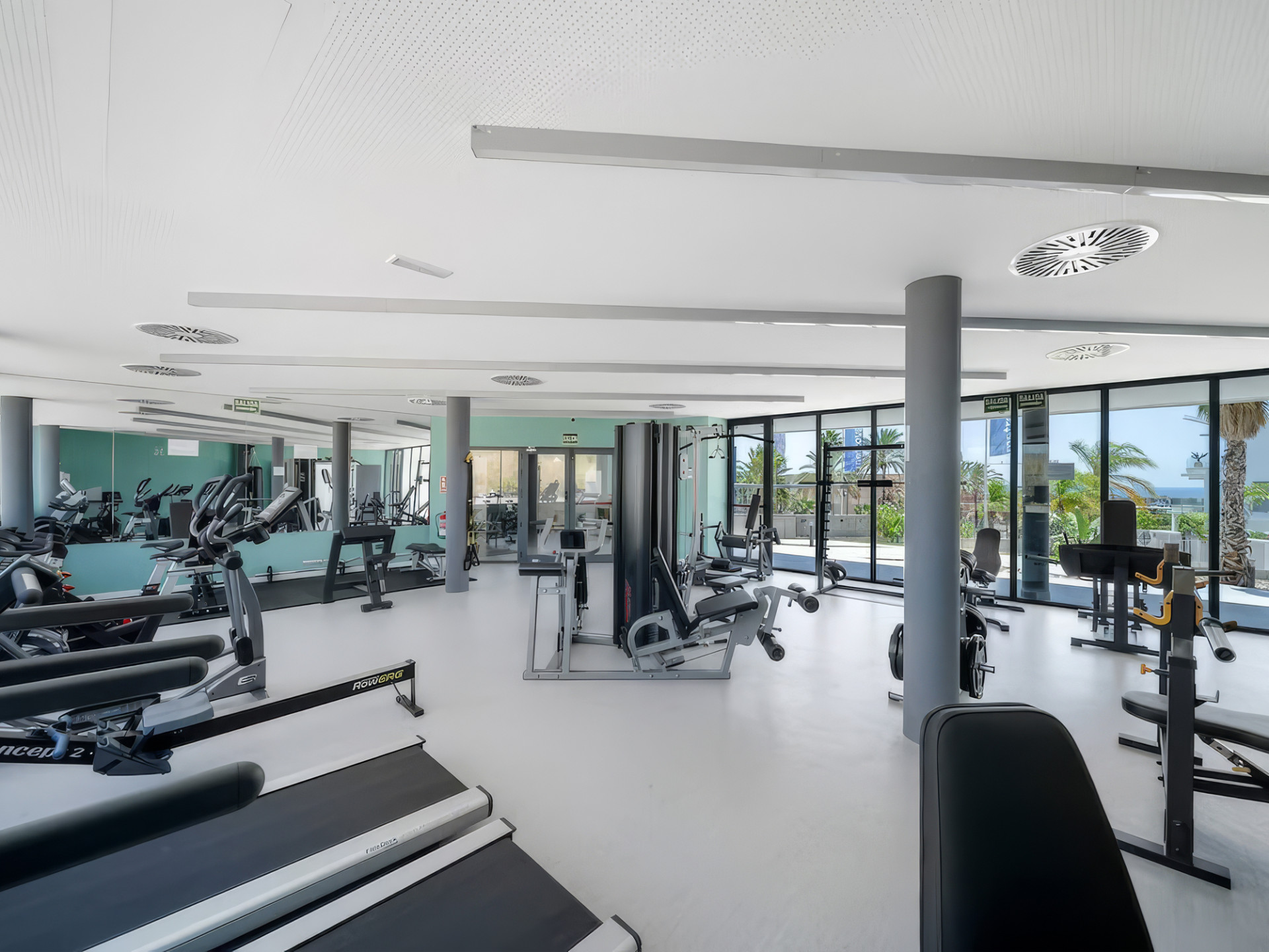 3 Bedroom Penthouse in Estepona - Photo 18