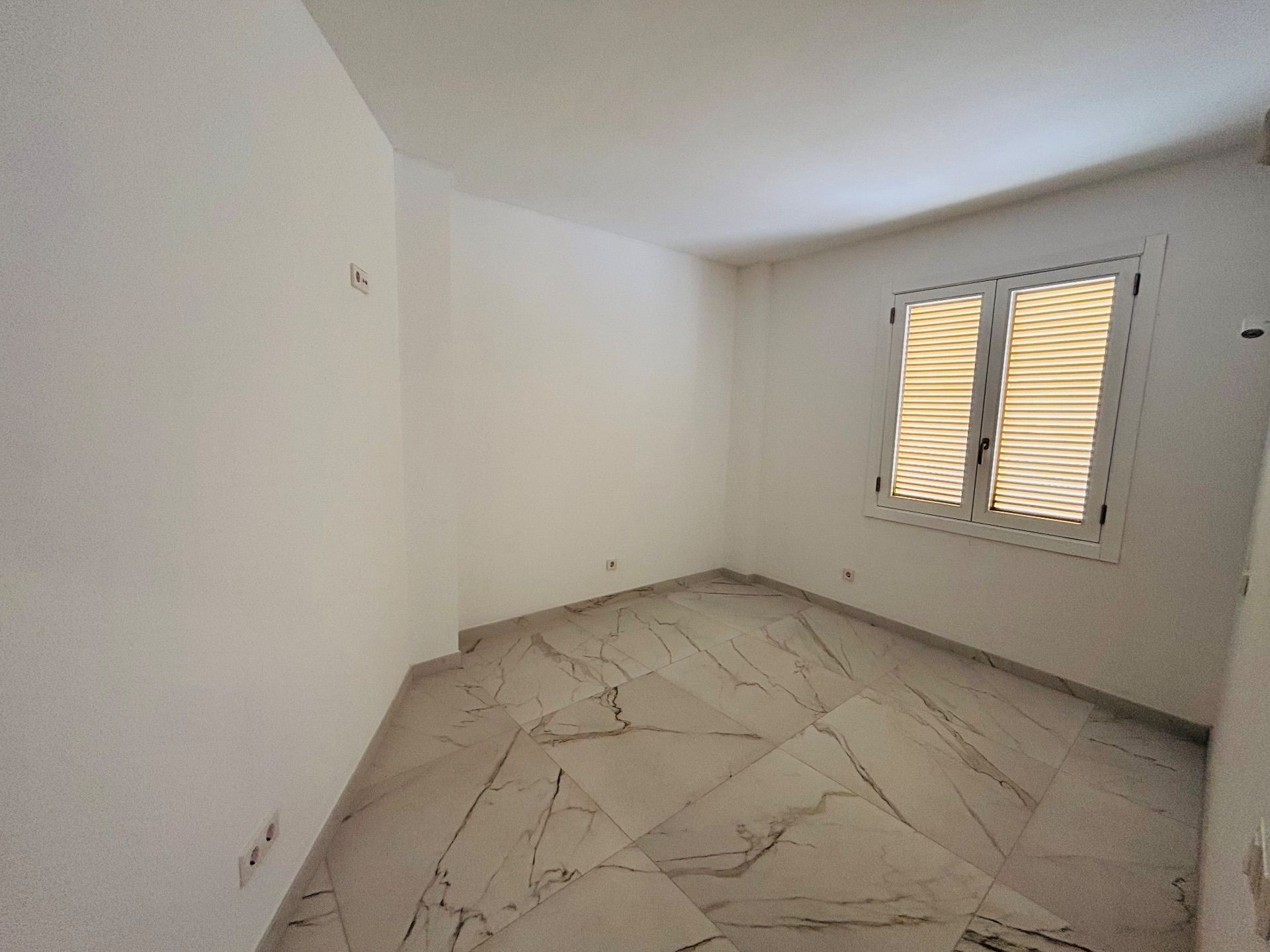 Piso de 5 dormitorios en Baleares – Foto 13