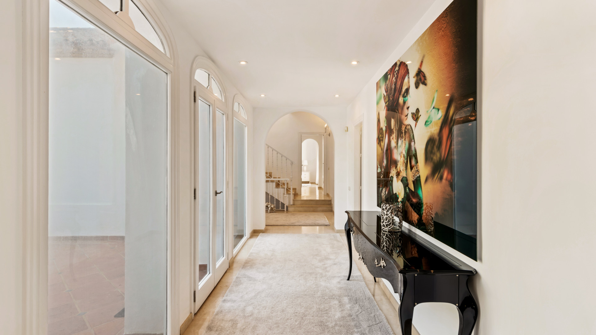 7 Bedroom Villa in Marbella - Photo 8