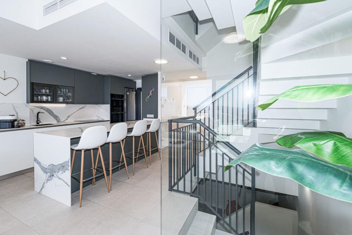 4 Bedroom Townhouse in Manilva - Foto 5