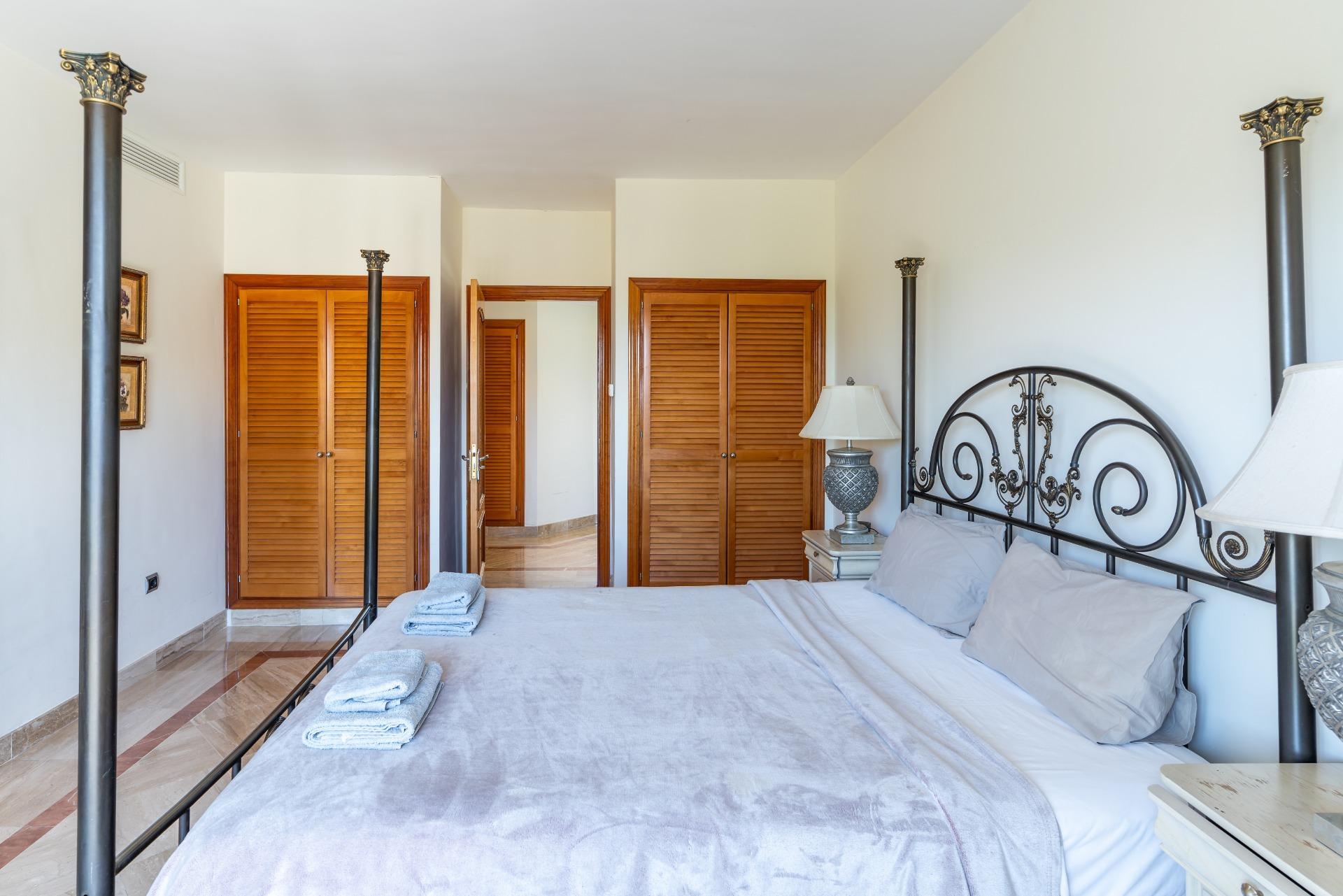 5 Bedroom Villa in Benahavís - Foto 21