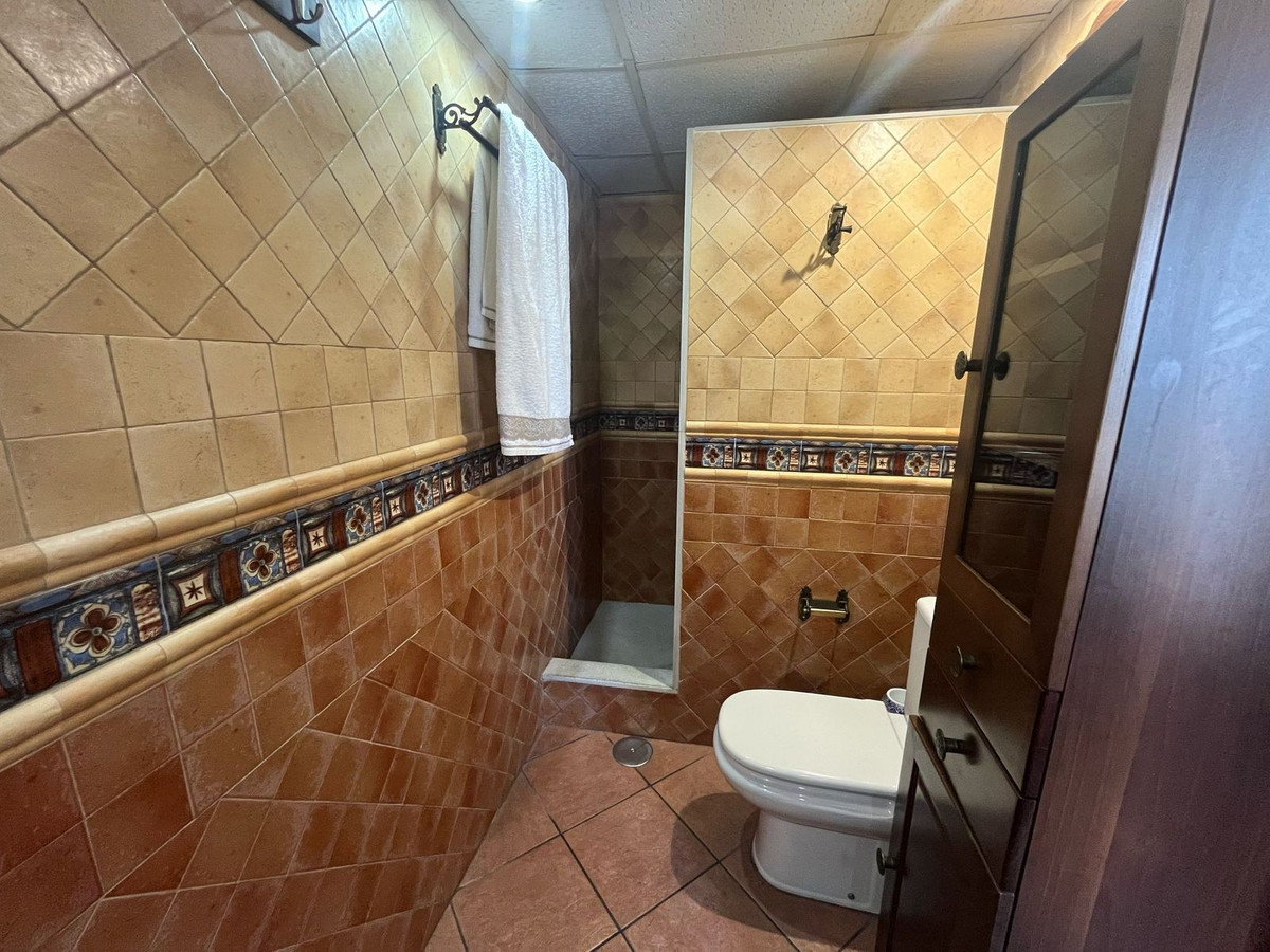 3 Bedroom Apartment in Estepona - Foto 9