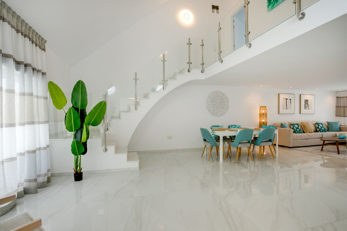 3 Bedroom Villa in Estepona - Photo 4