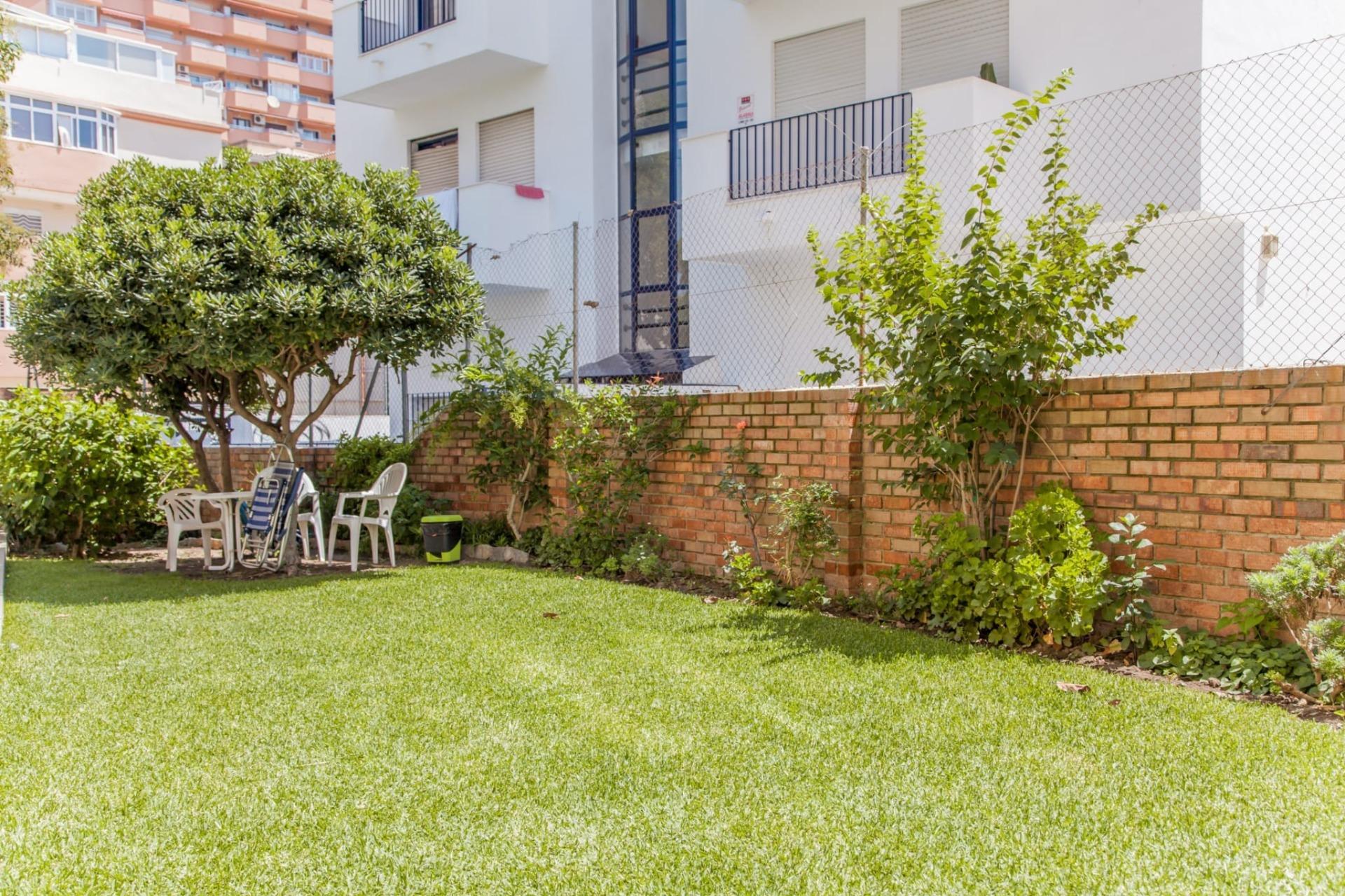 2 Bedroom Apartment in Fuengirola - Photo 6
