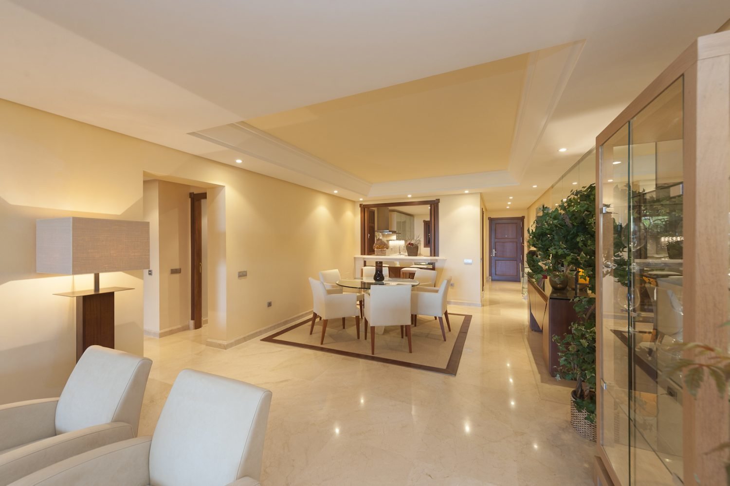 2 Bedroom Apartment in Marbella - Photo 3