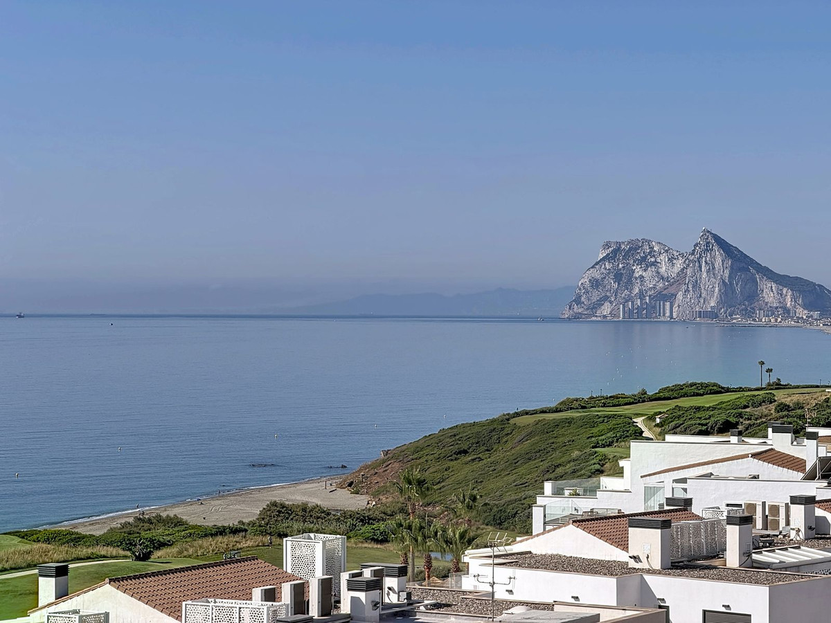 4 Bedroom Penthouse in La Alcaidesa - Photo 66