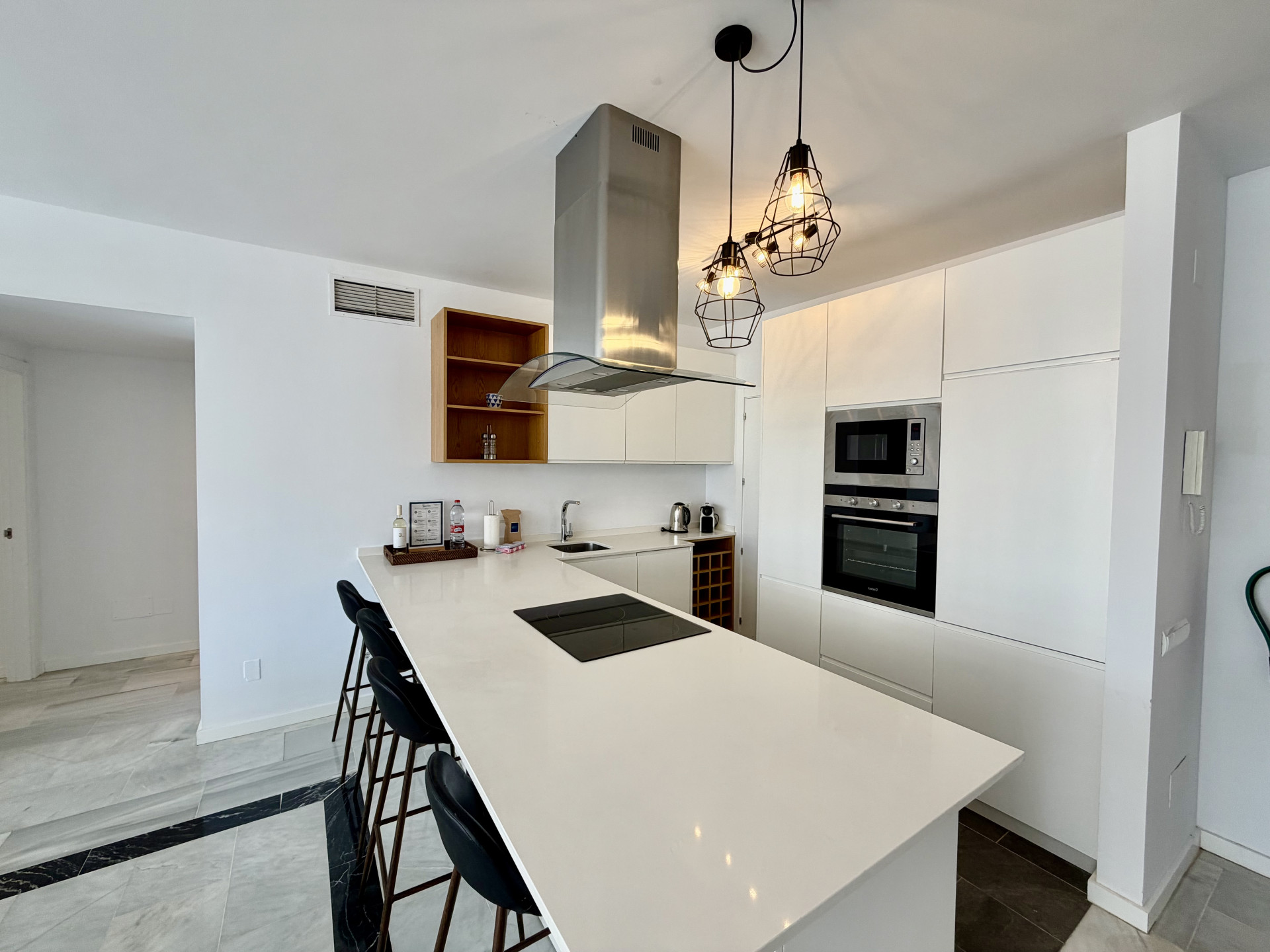 2 Bedroom Apartment in Marbella - Photo 12