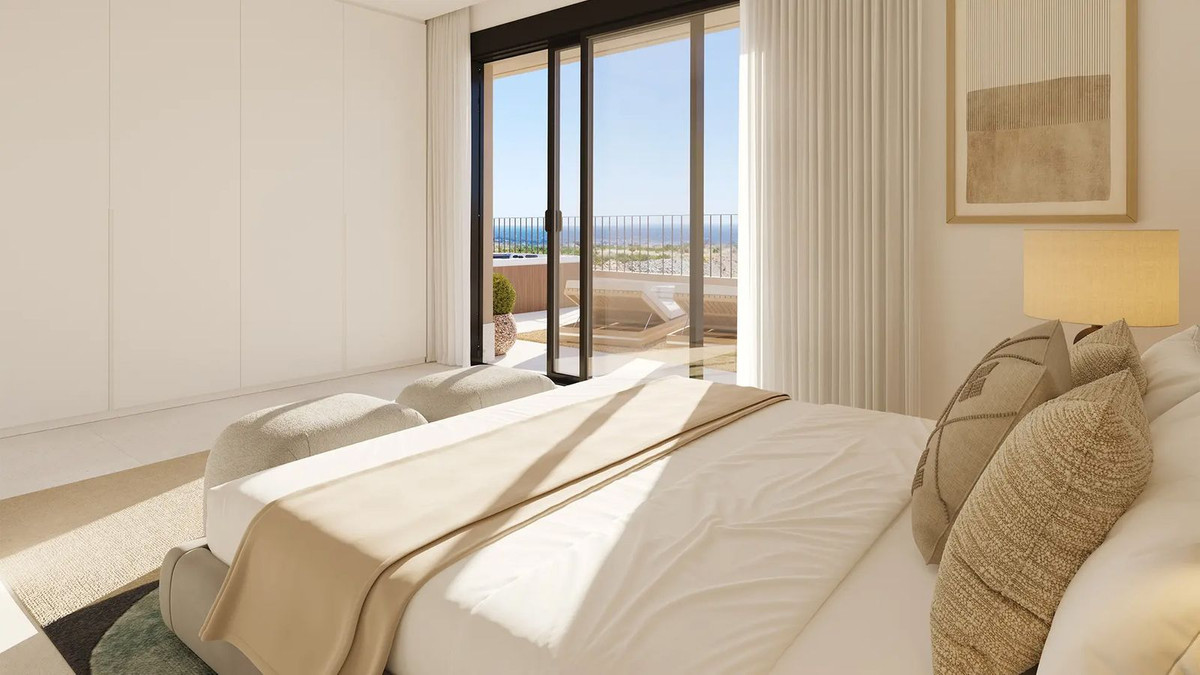 1 Bedroom Apartment in Fuengirola - Photo 5