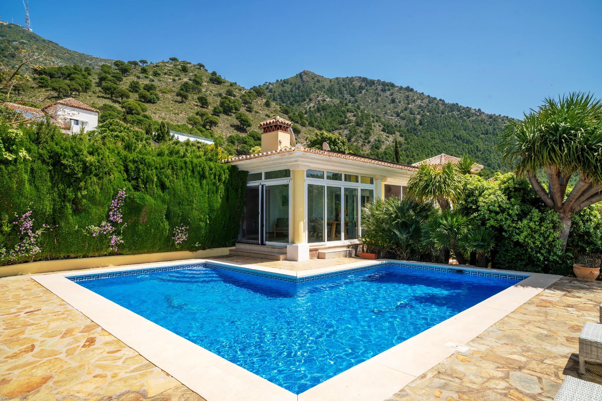 6 Bedroom Villa in Mijas - Photo 5