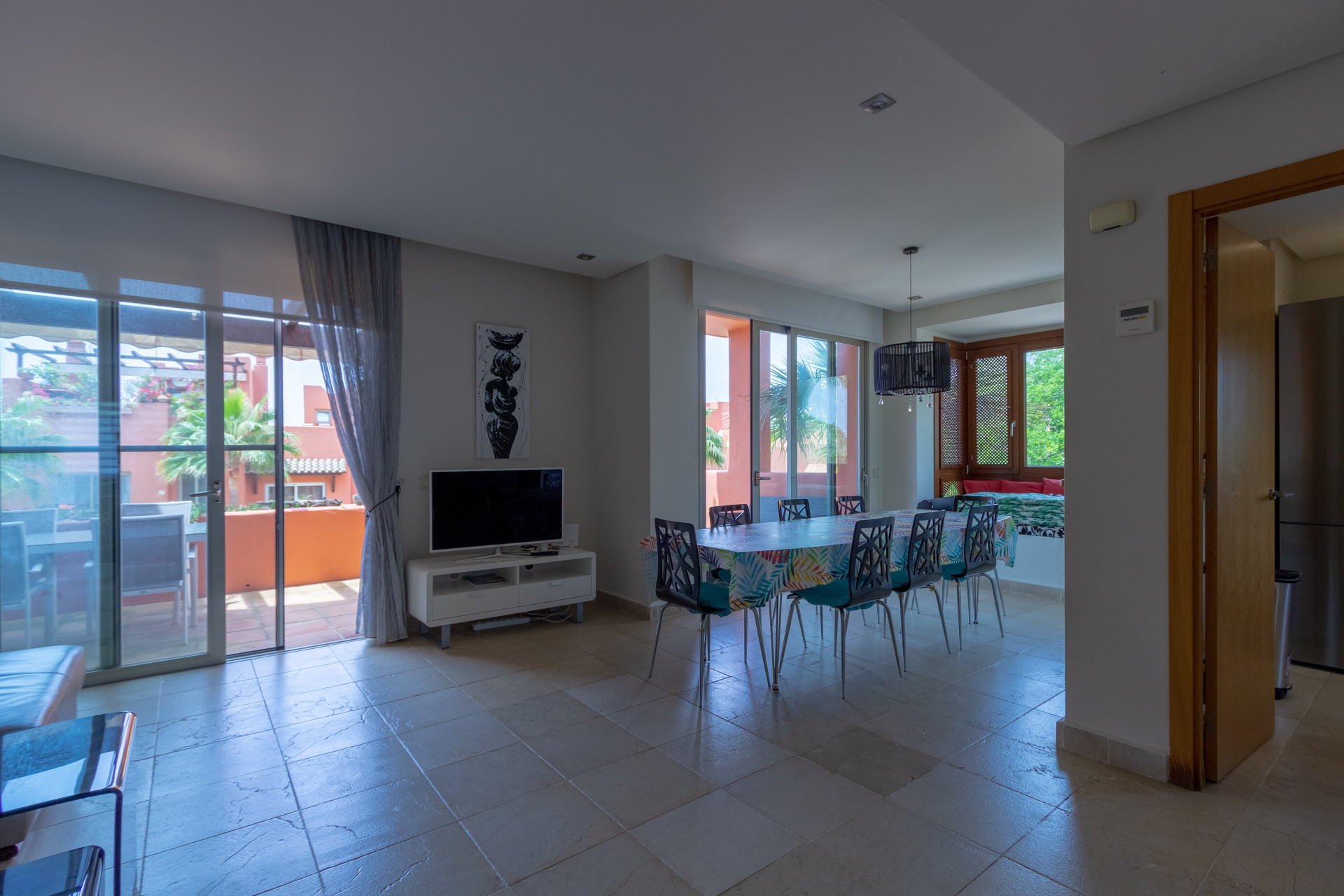 4 Bedroom Villa in Manilva - Photo 2