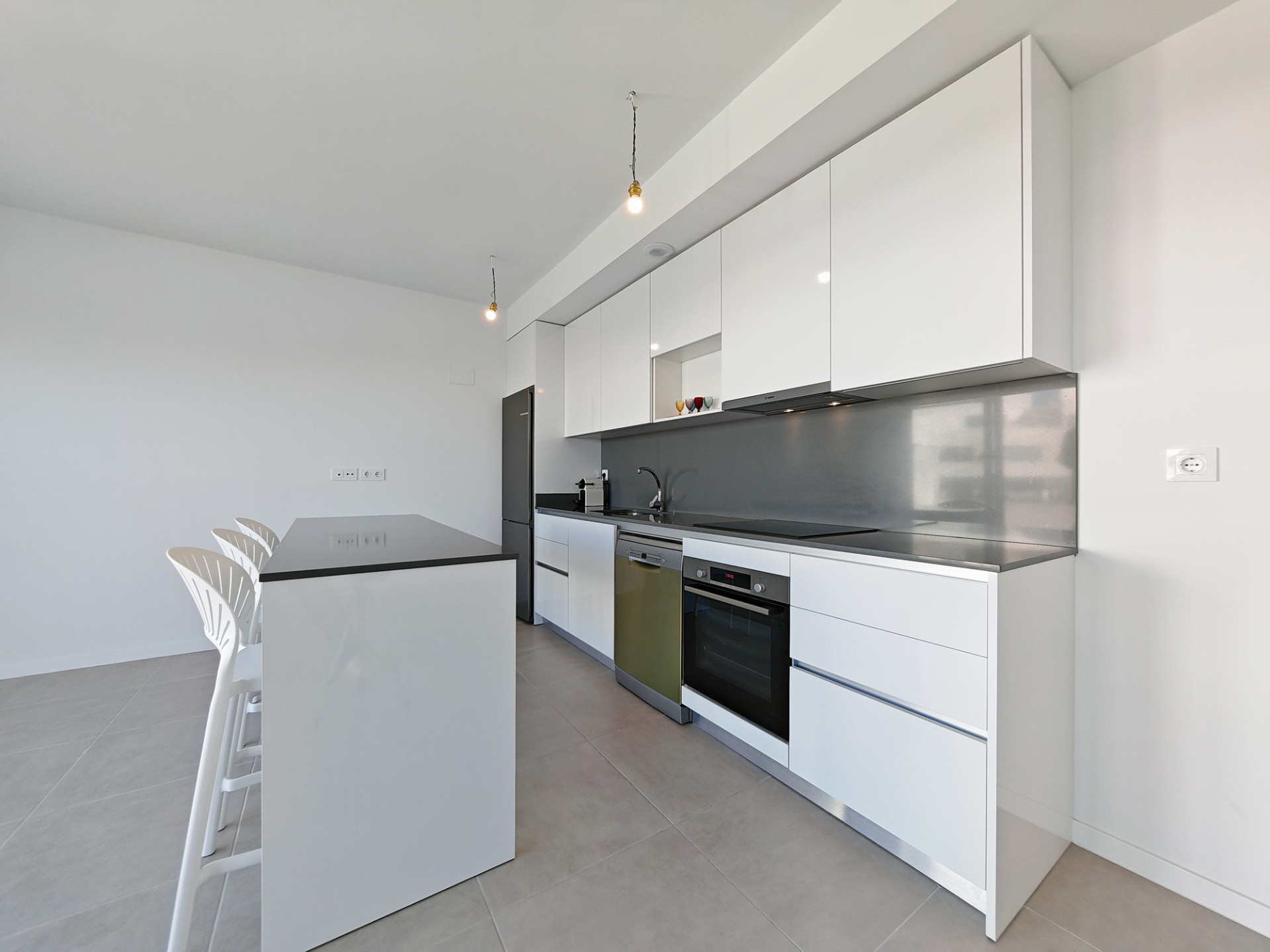 2 Bedroom Apartment in Estepona - Photo 5
