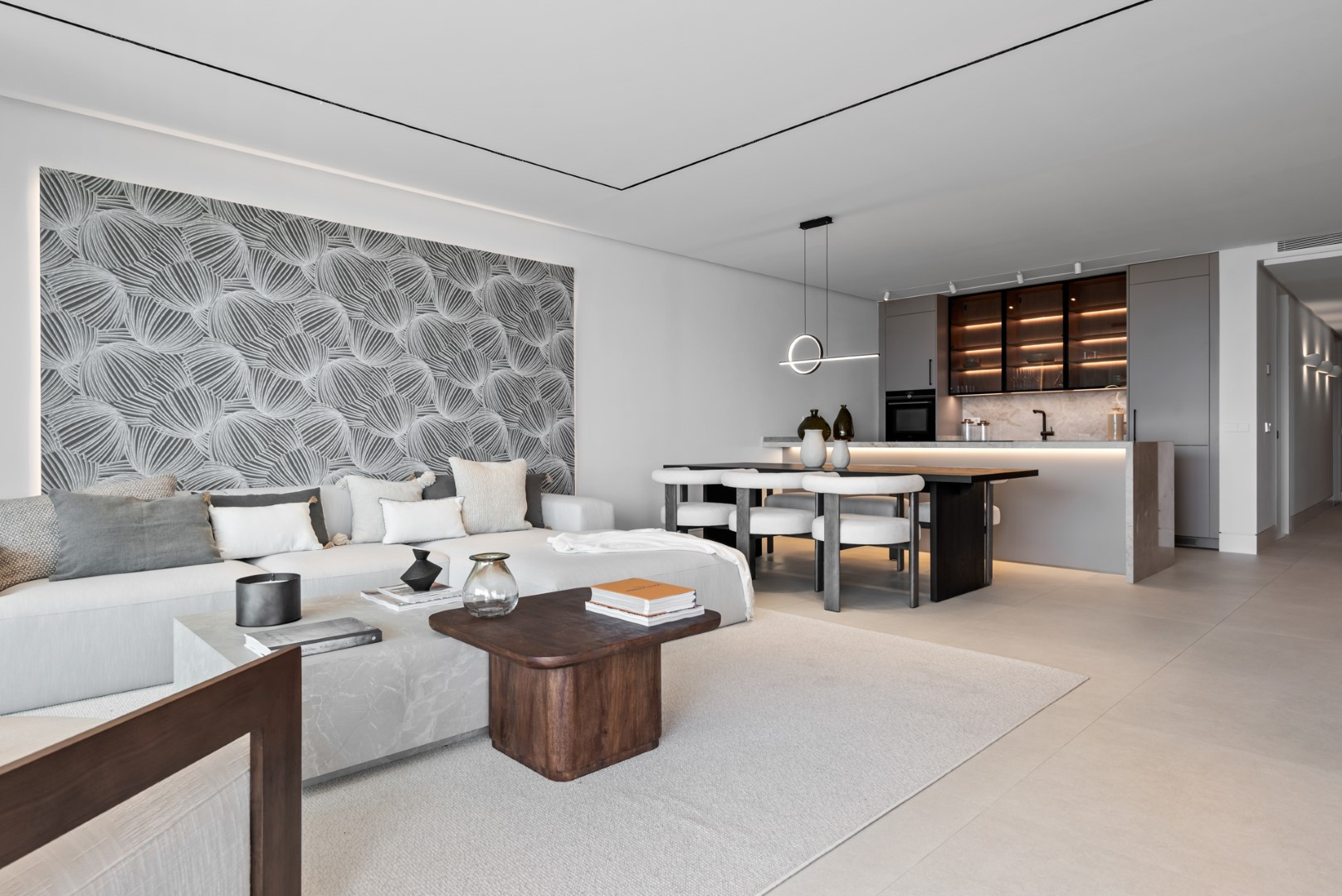 3 Bedroom Apartment in Estepona - Photo 9