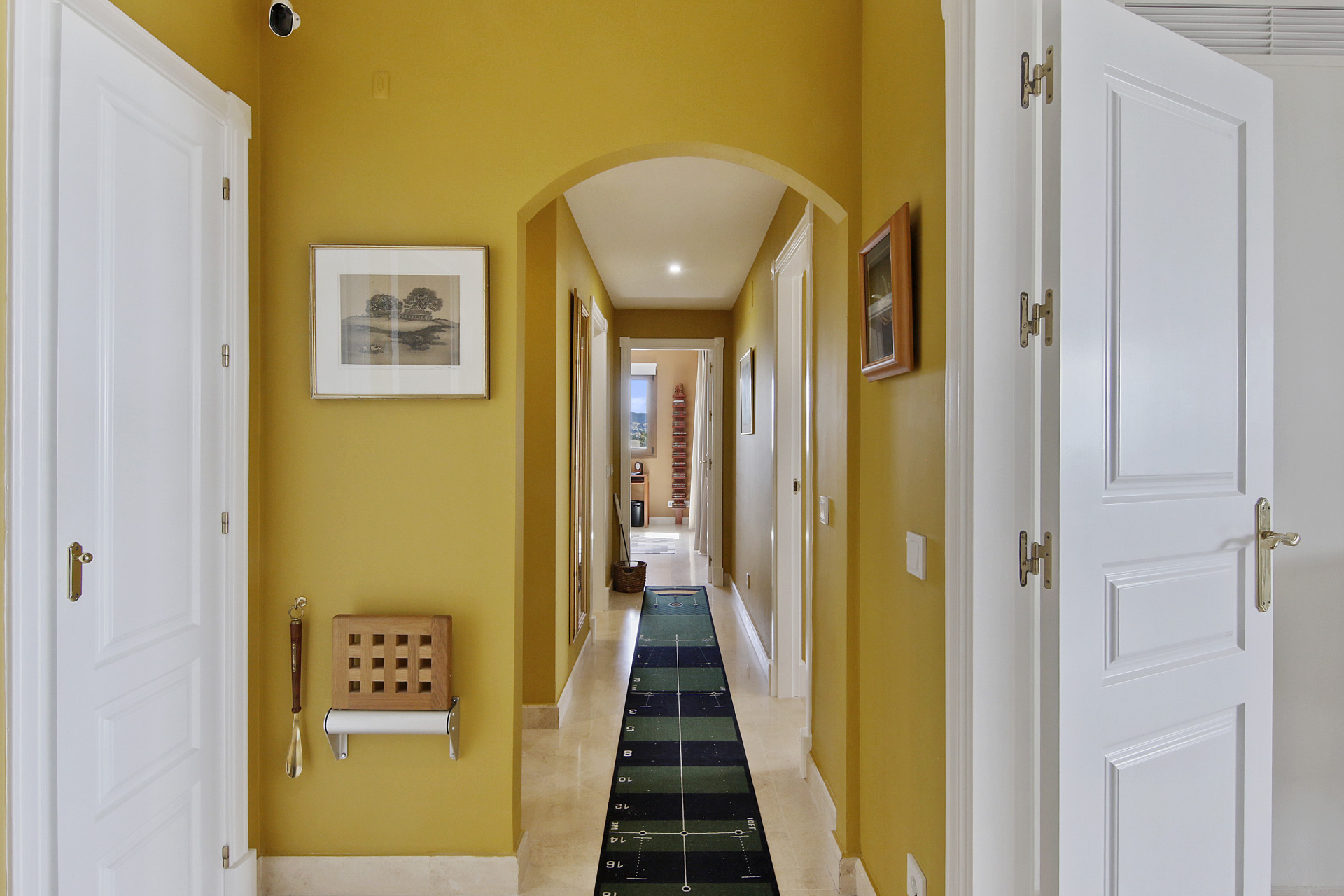 3 Bedroom Apartment in Estepona - Photo 14
