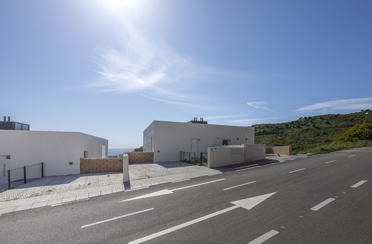 3 Bedroom Townhouse in Mijas - Photo 45