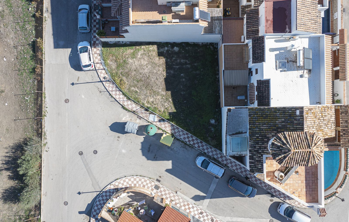 191 m² Plot in Estepona - Photo 2