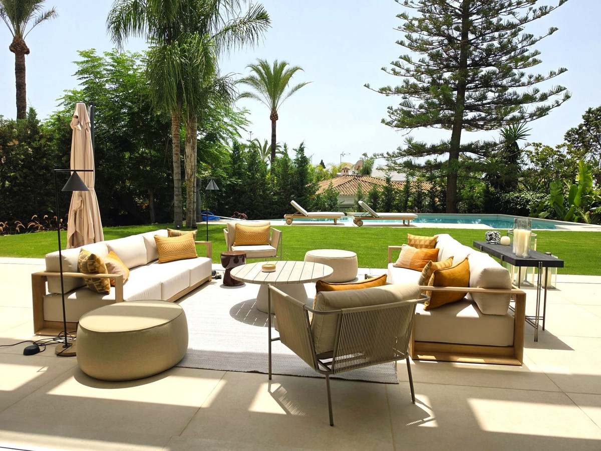5 Bedroom Villa in Marbella - Photo 18