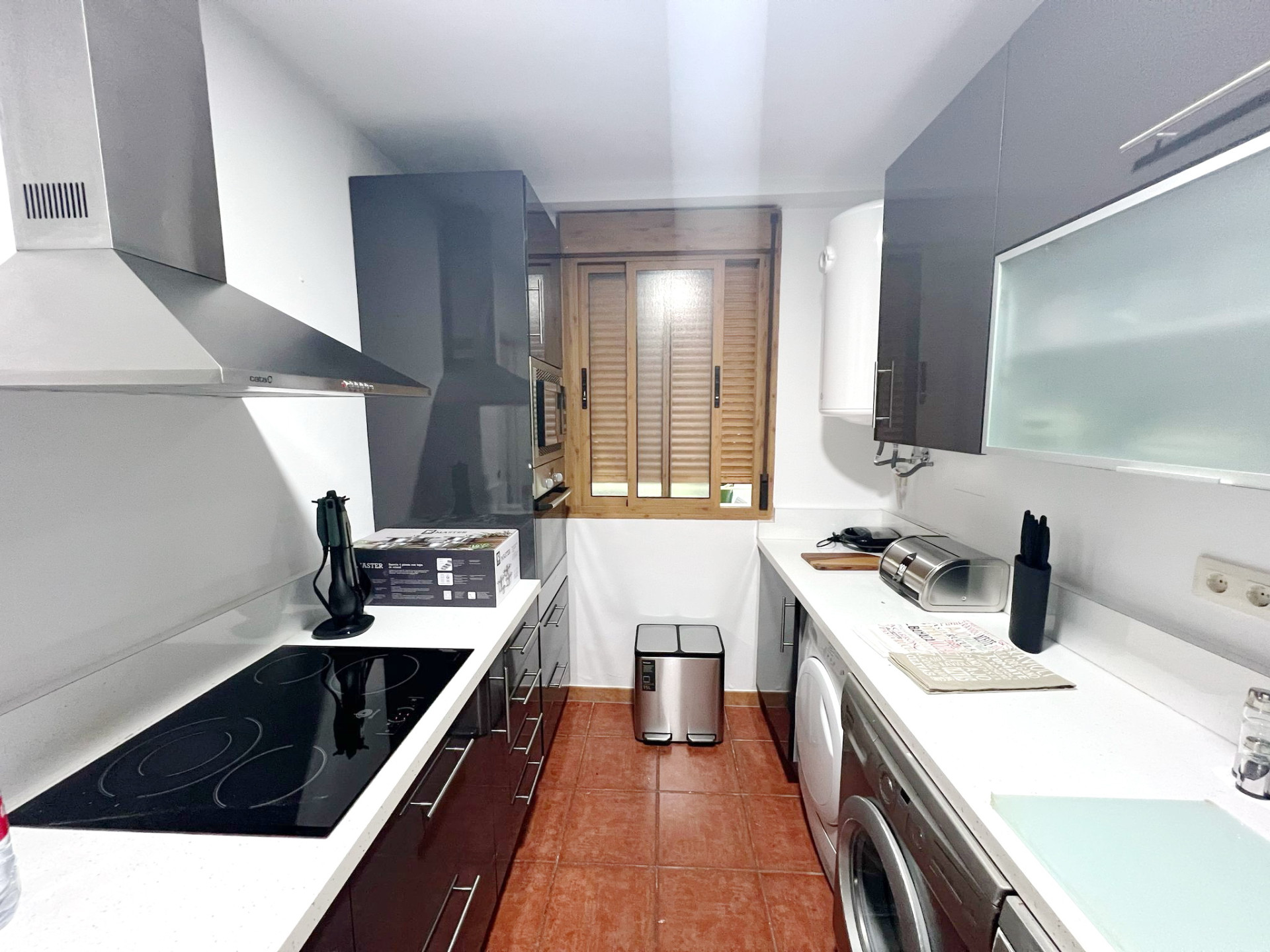 4 Bedroom Apartment in Marbella - Photo 14