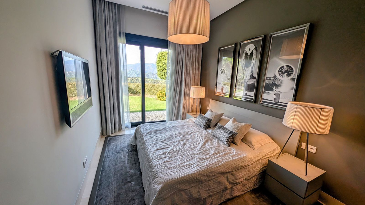 7 Bedroom Villa in Benahavís - Фото 30