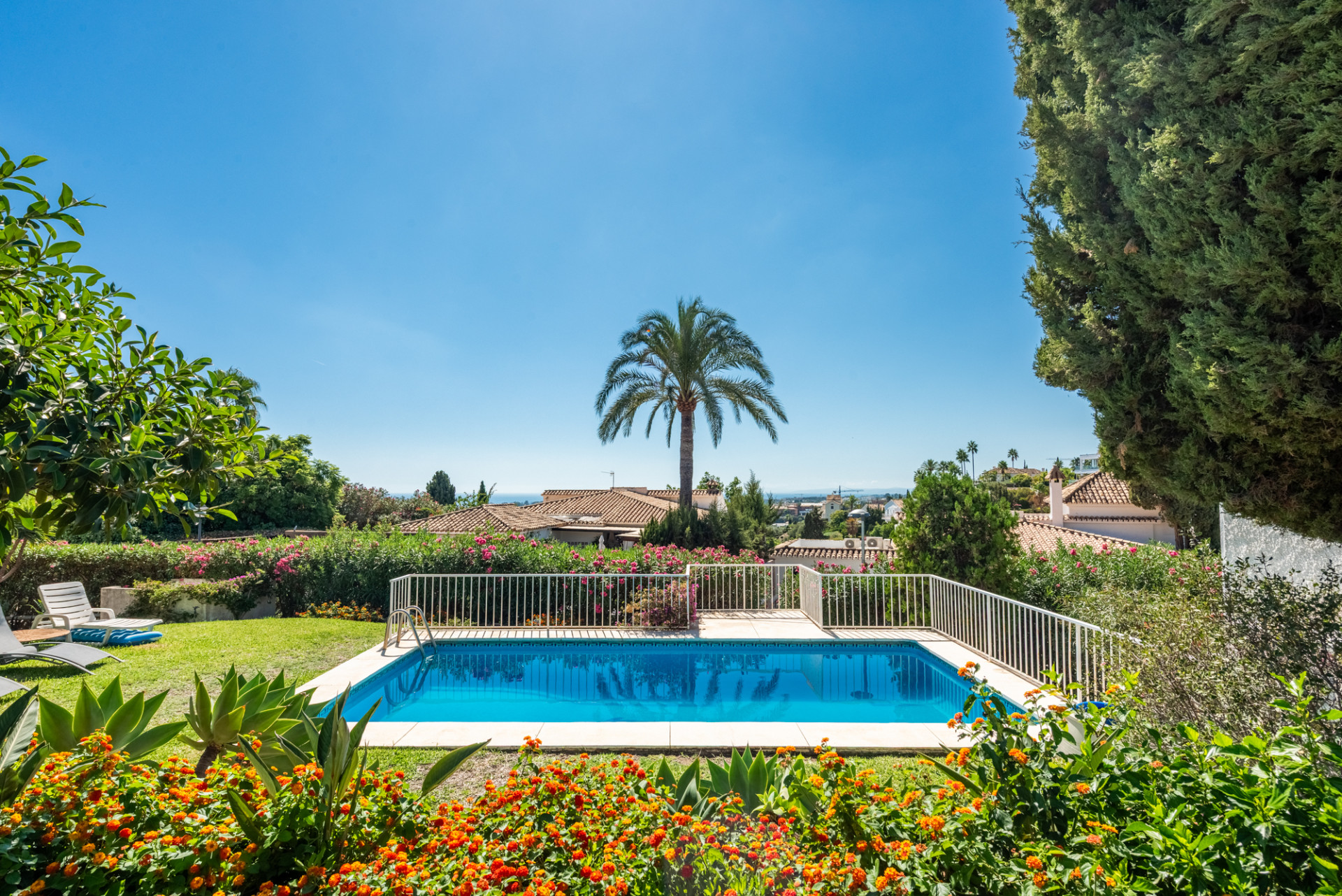 2 Bedroom Townhouse in Benahavís - Photo 24