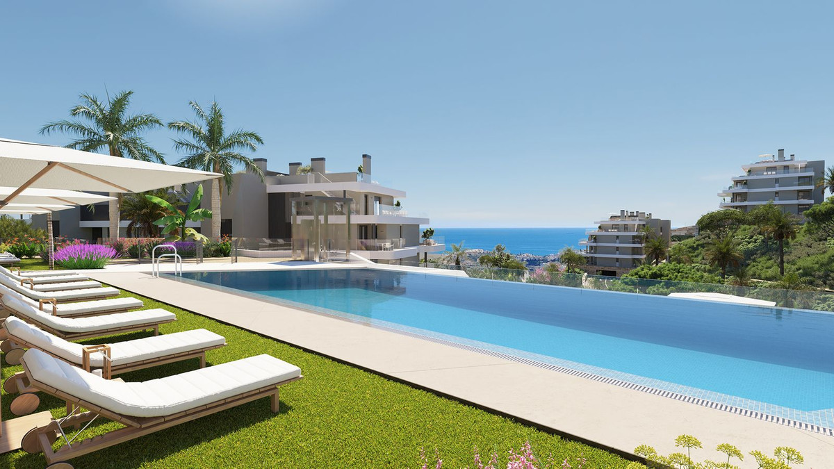 2 Bedroom Apartment in Mijas - Photo 8