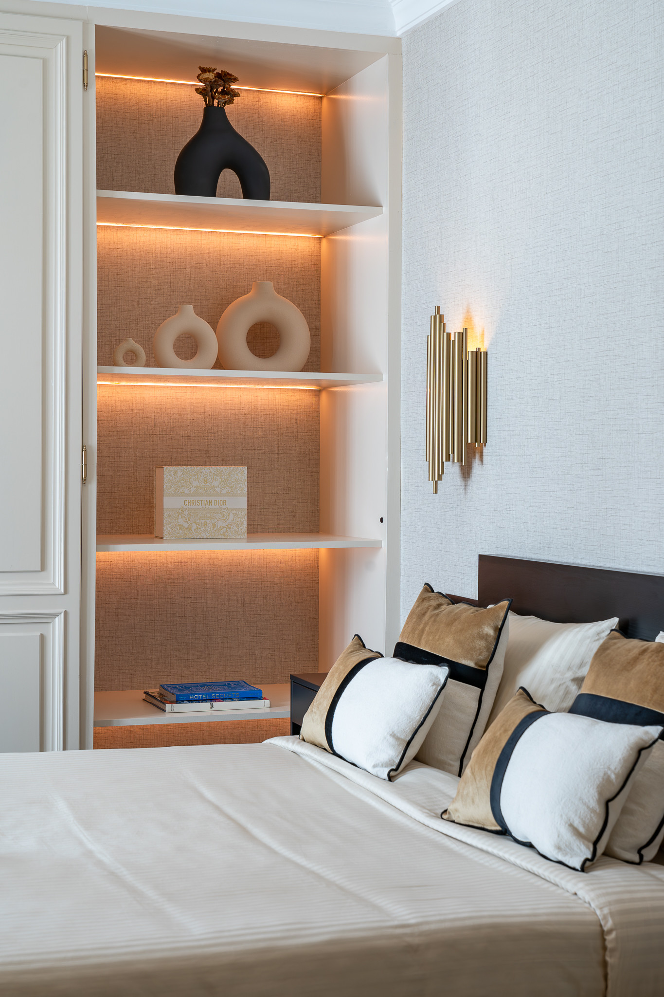 2 Bedroom Apartment in Marbella - Photo 14