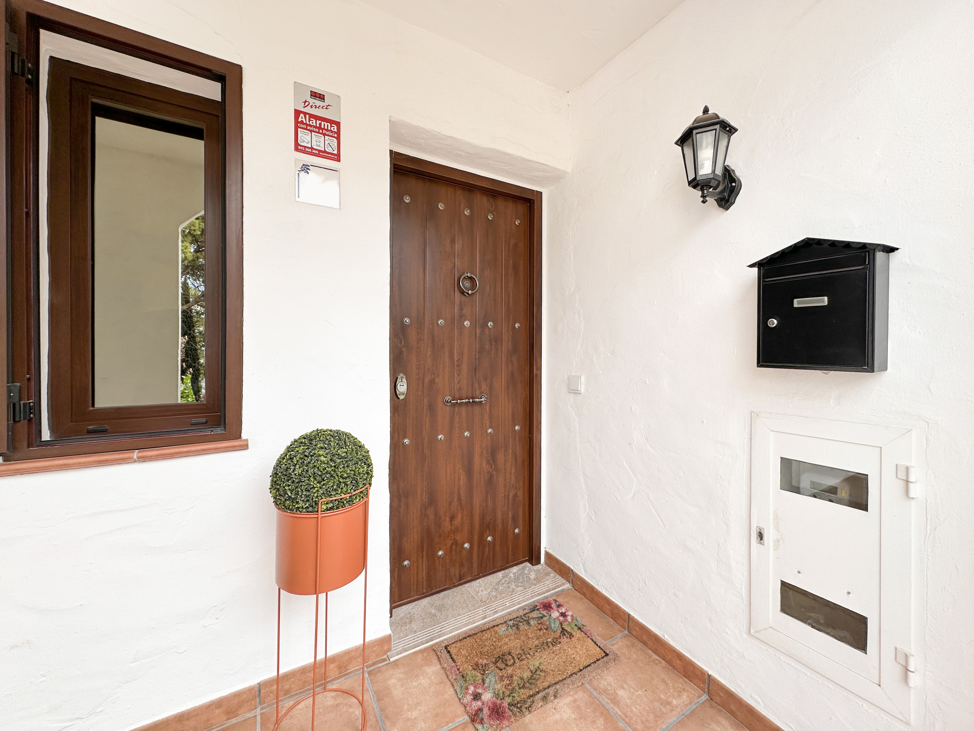 3 Bedroom Townhouse in Estepona - Photo 4
