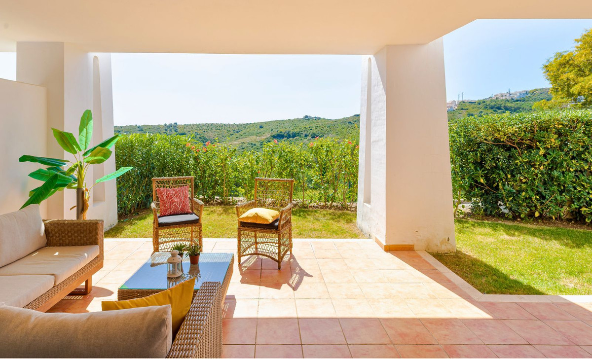 3 Bedroom Apartment in Casares - Photo 6