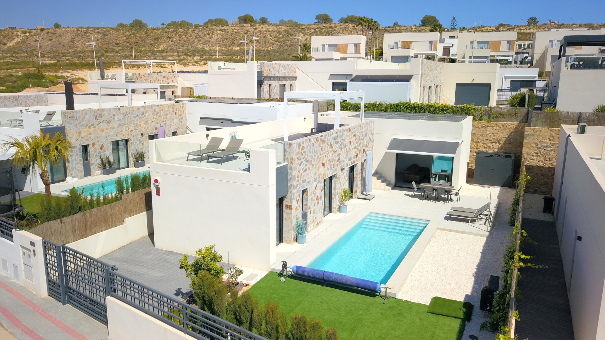 Moradia com 3 quartos com piscina em Alicante, Espanha – Foto 1