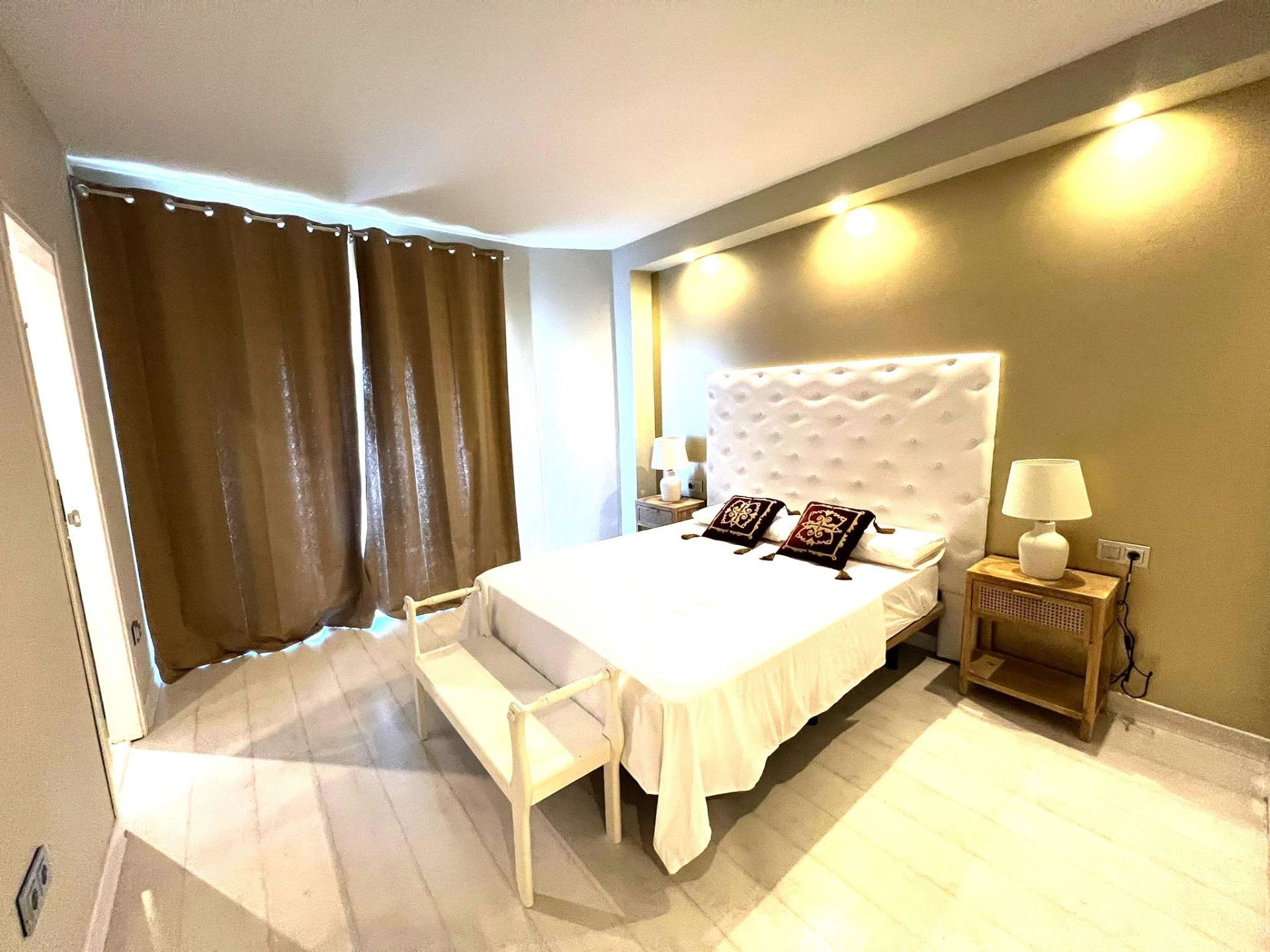 3 Bedroom Apartment in Marbella - Photo 9