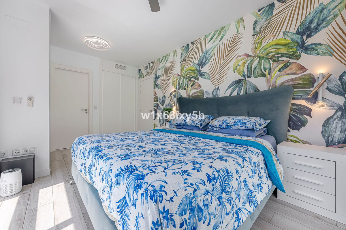 4 Bedroom Apartment in Benahavís - Photo 25