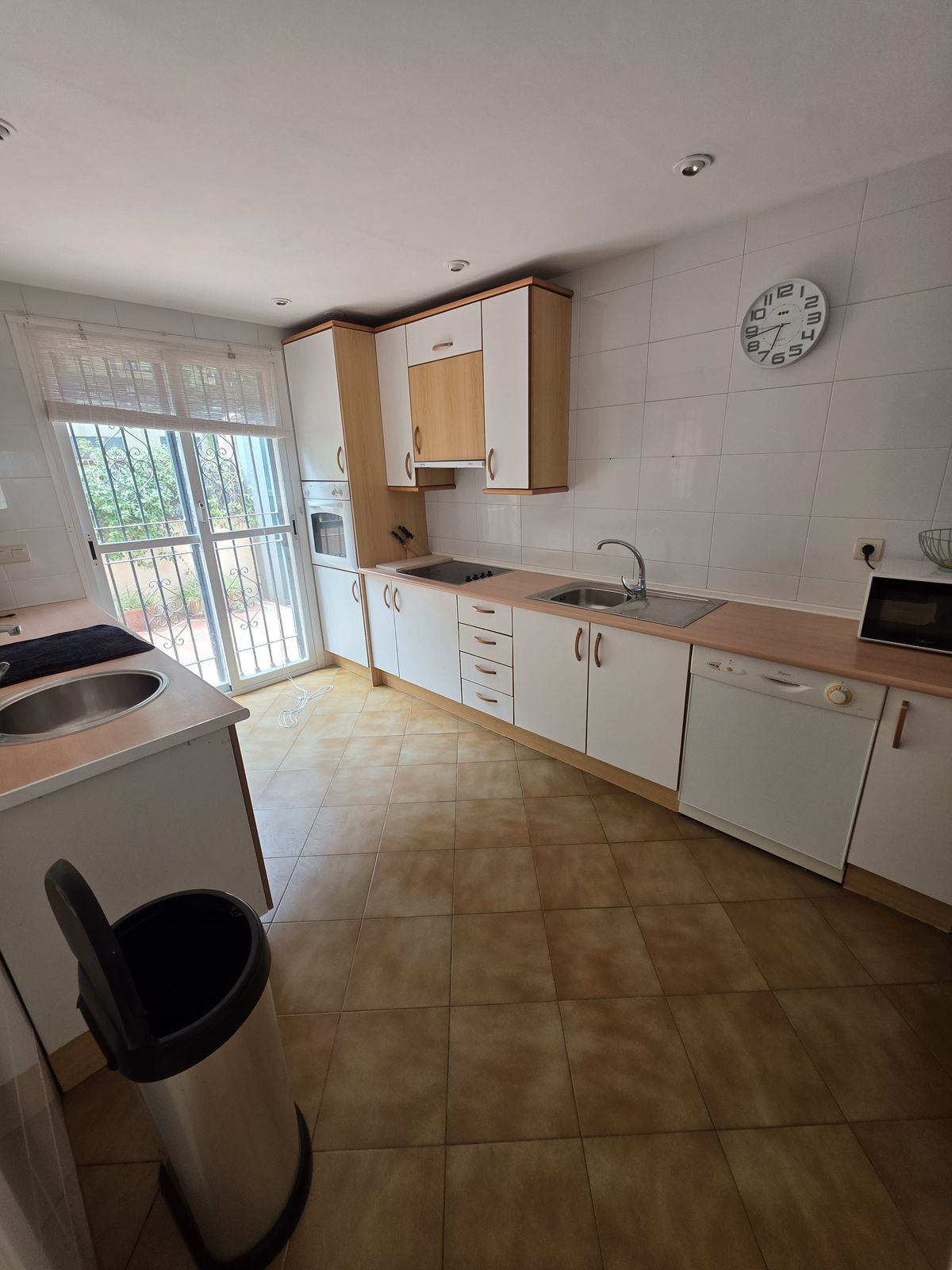 3 Bedroom Villa in San Pedro de Alcántara - Photo 26