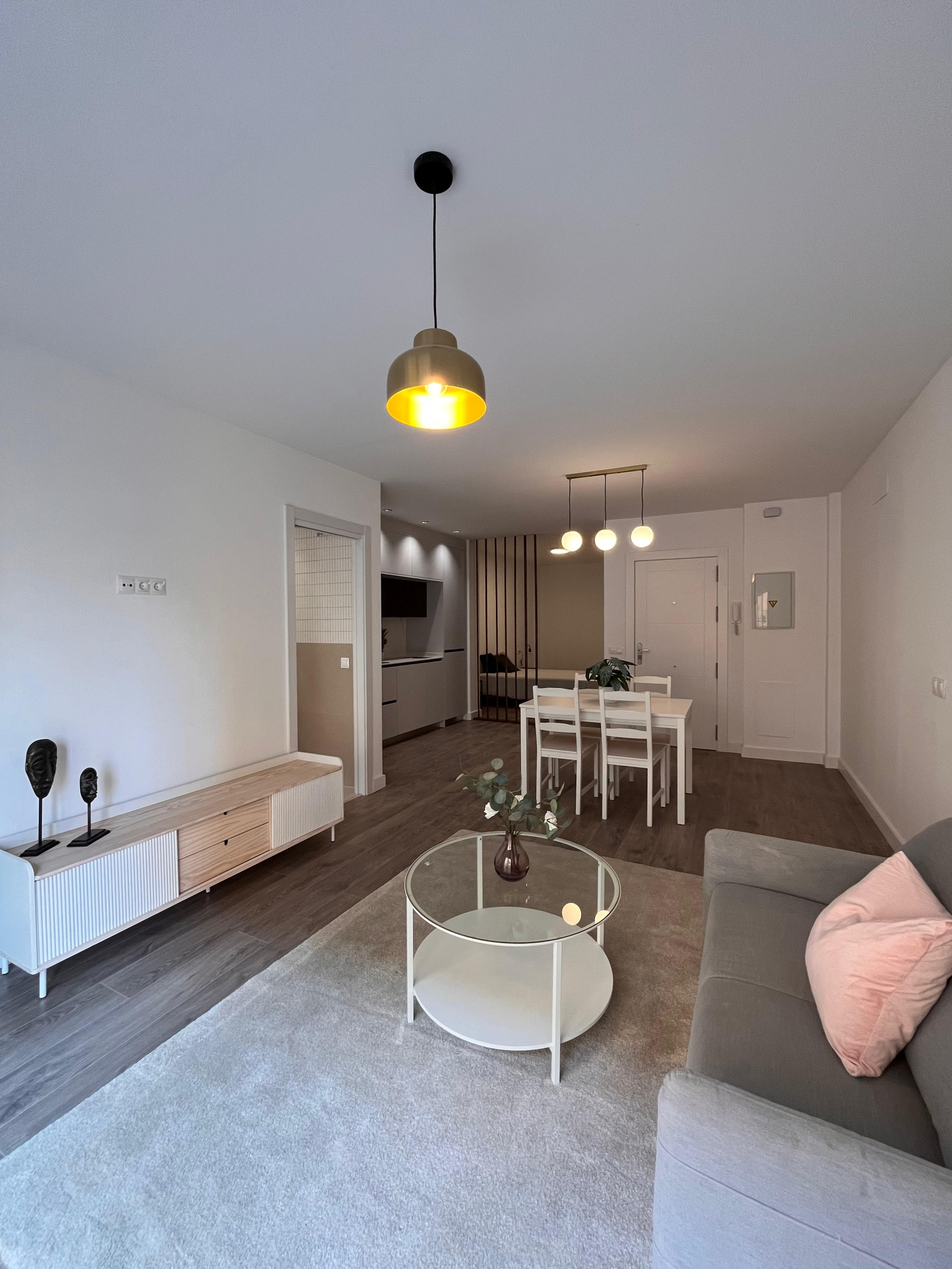 1 Bedroom Apartment in Málaga - Photo 4