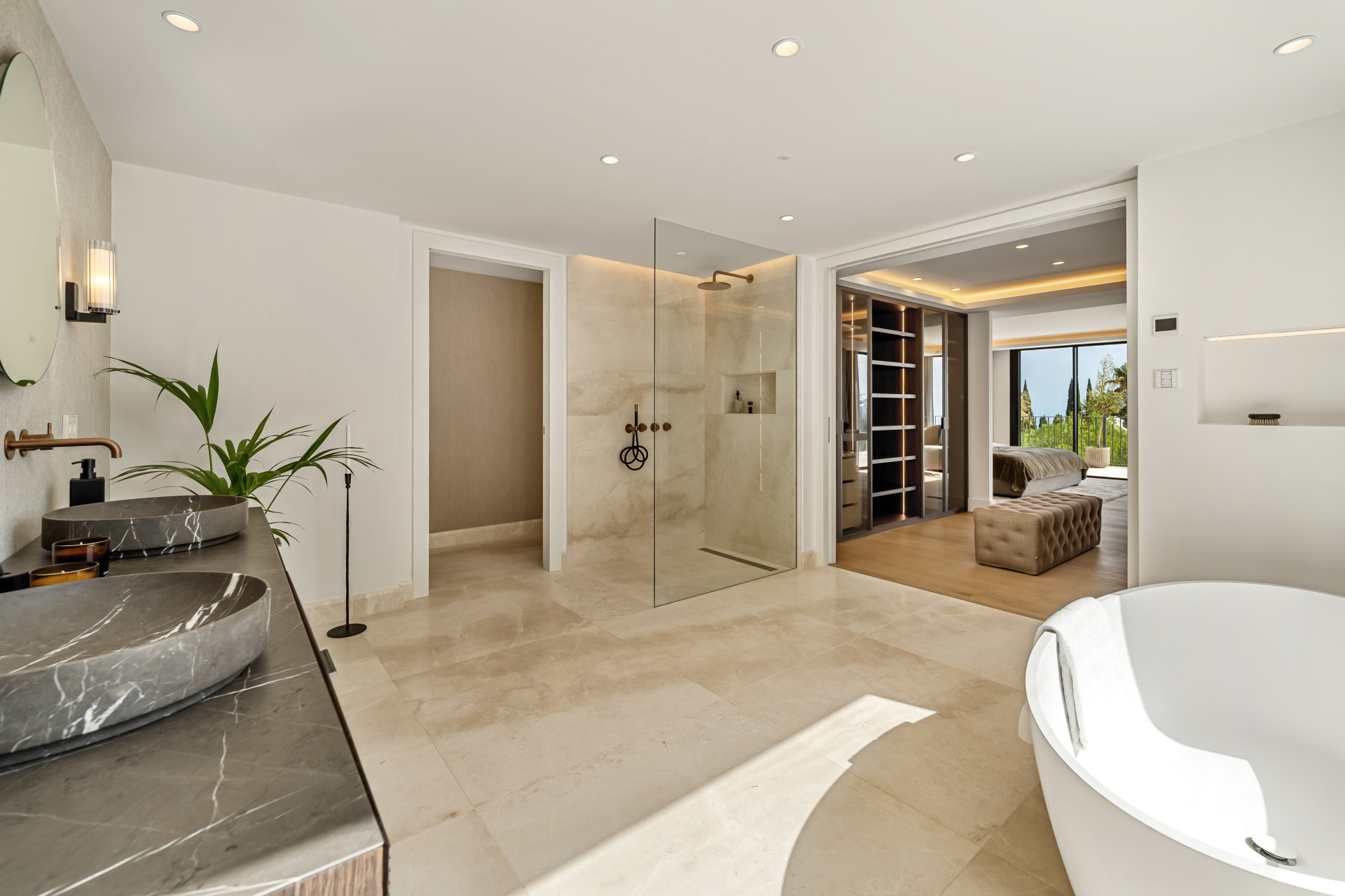 5 Bedroom Villa in Marbella - Photo 30