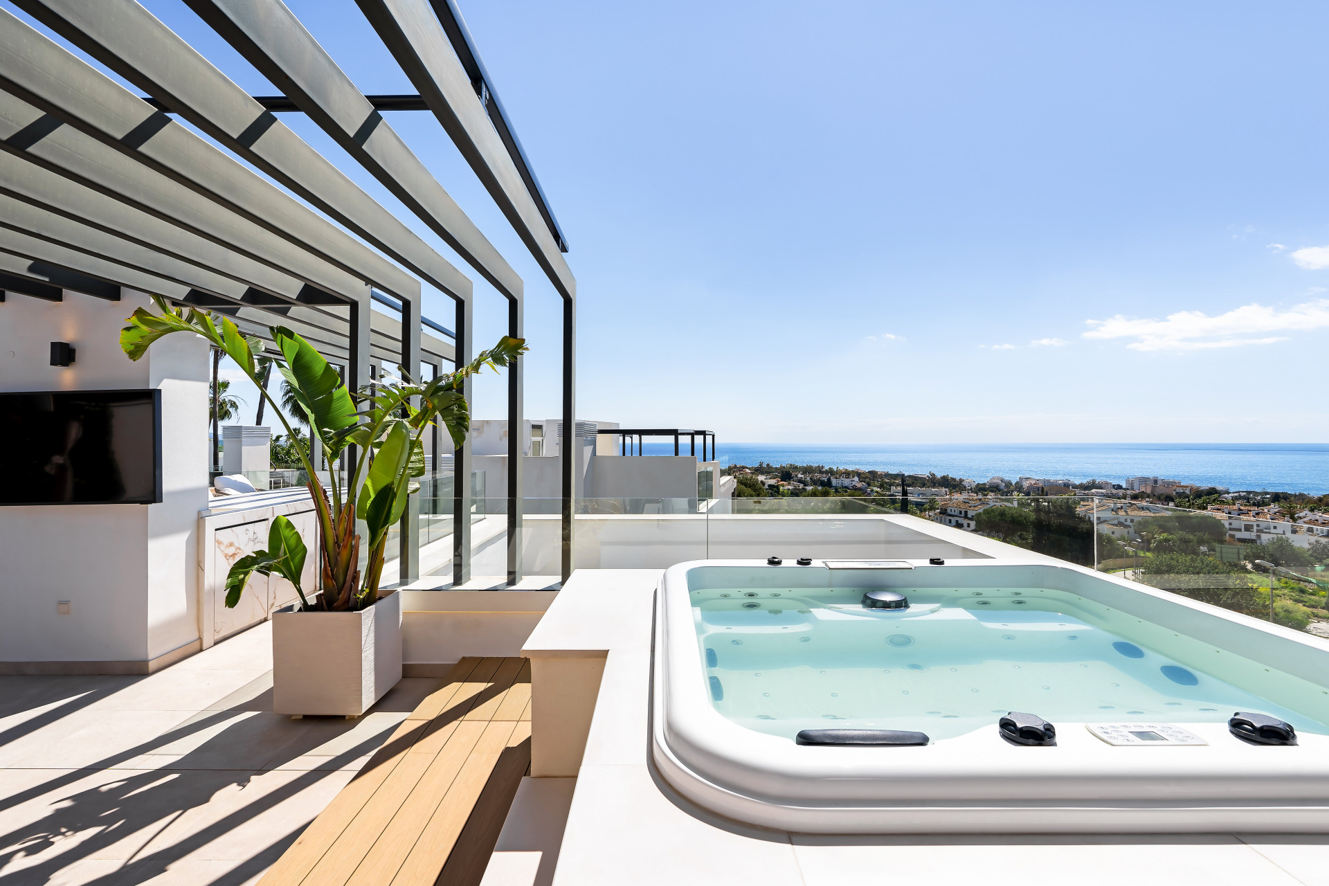 4 Bedroom Villa in Marbella - Photo 21