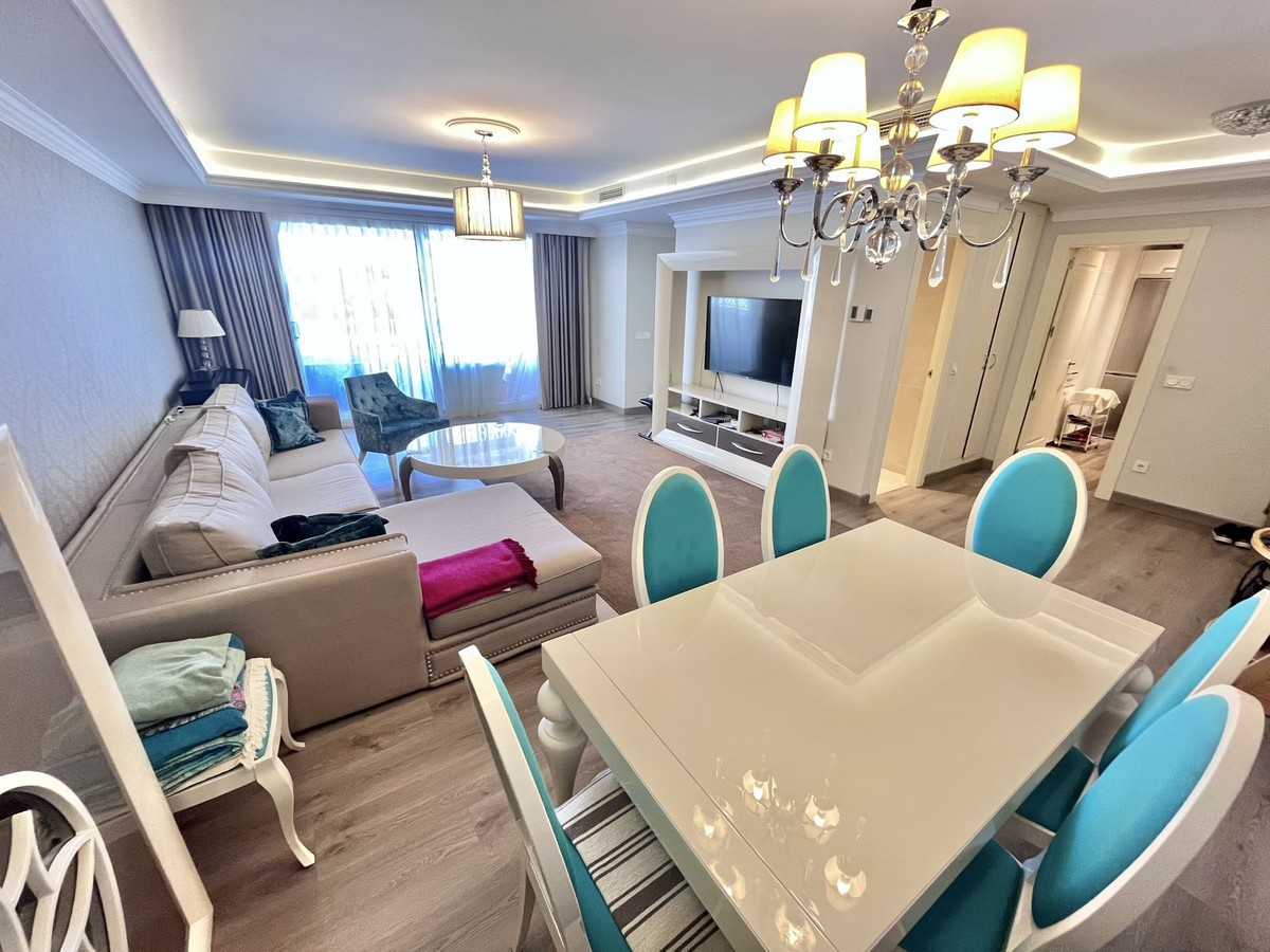 2 Bedroom Apartment in Marbella