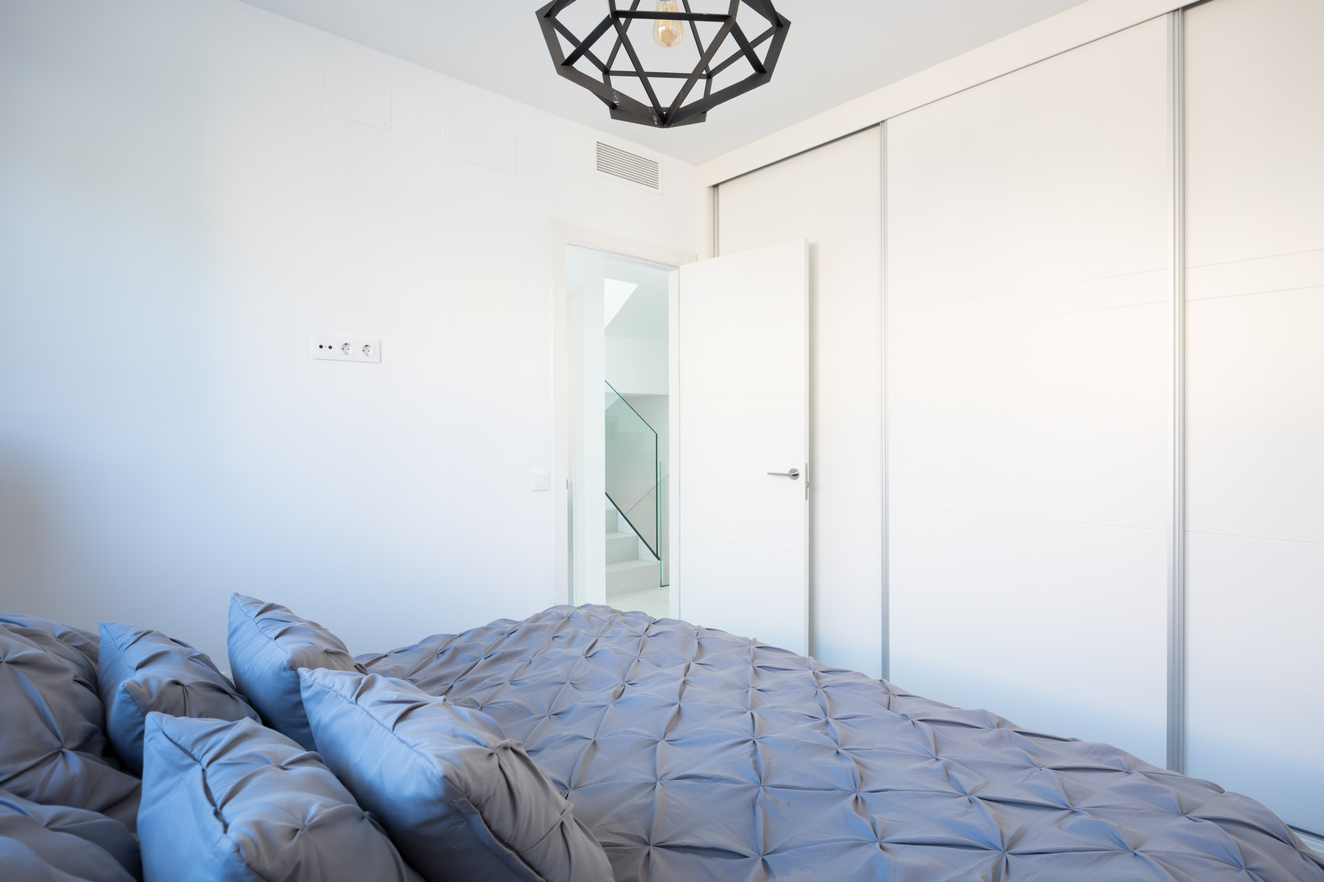 3 Bedroom Townhouse in Estepona - Photo 17