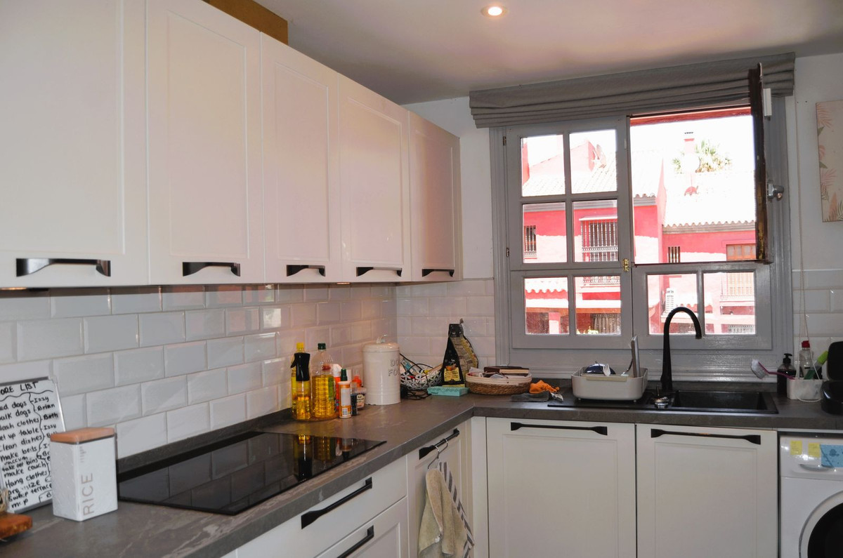 3 Bedroom Townhouse in Estepona - Фото 8