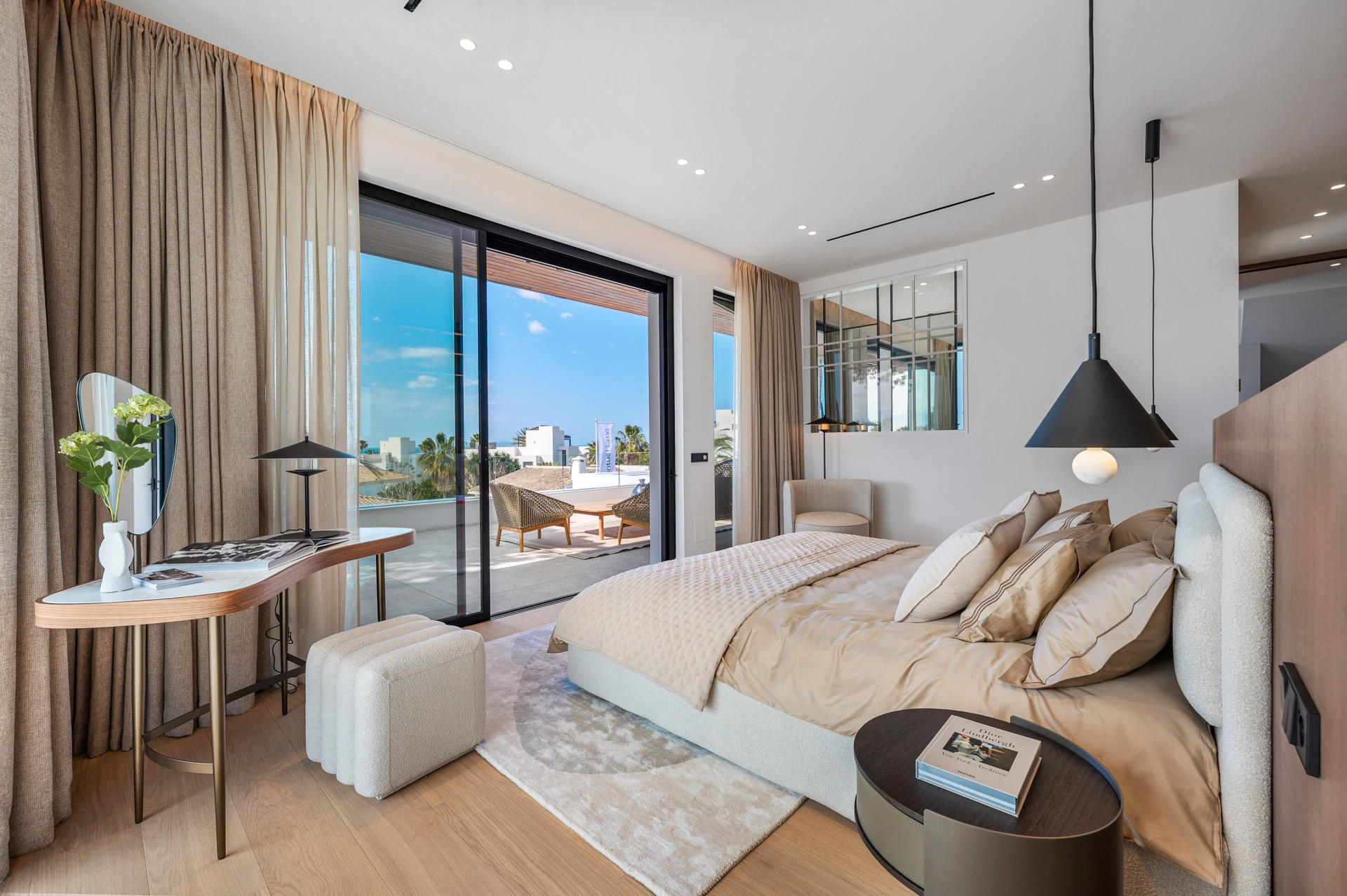 6 Bedroom Villa in Marbella - Photo 14