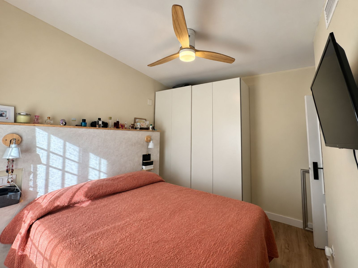 2 Bedroom Apartment in Mijas - Photo 8