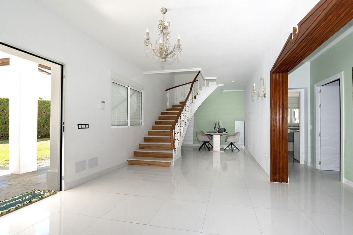 6 Bedroom Villa in Benalmádena - Foto 17