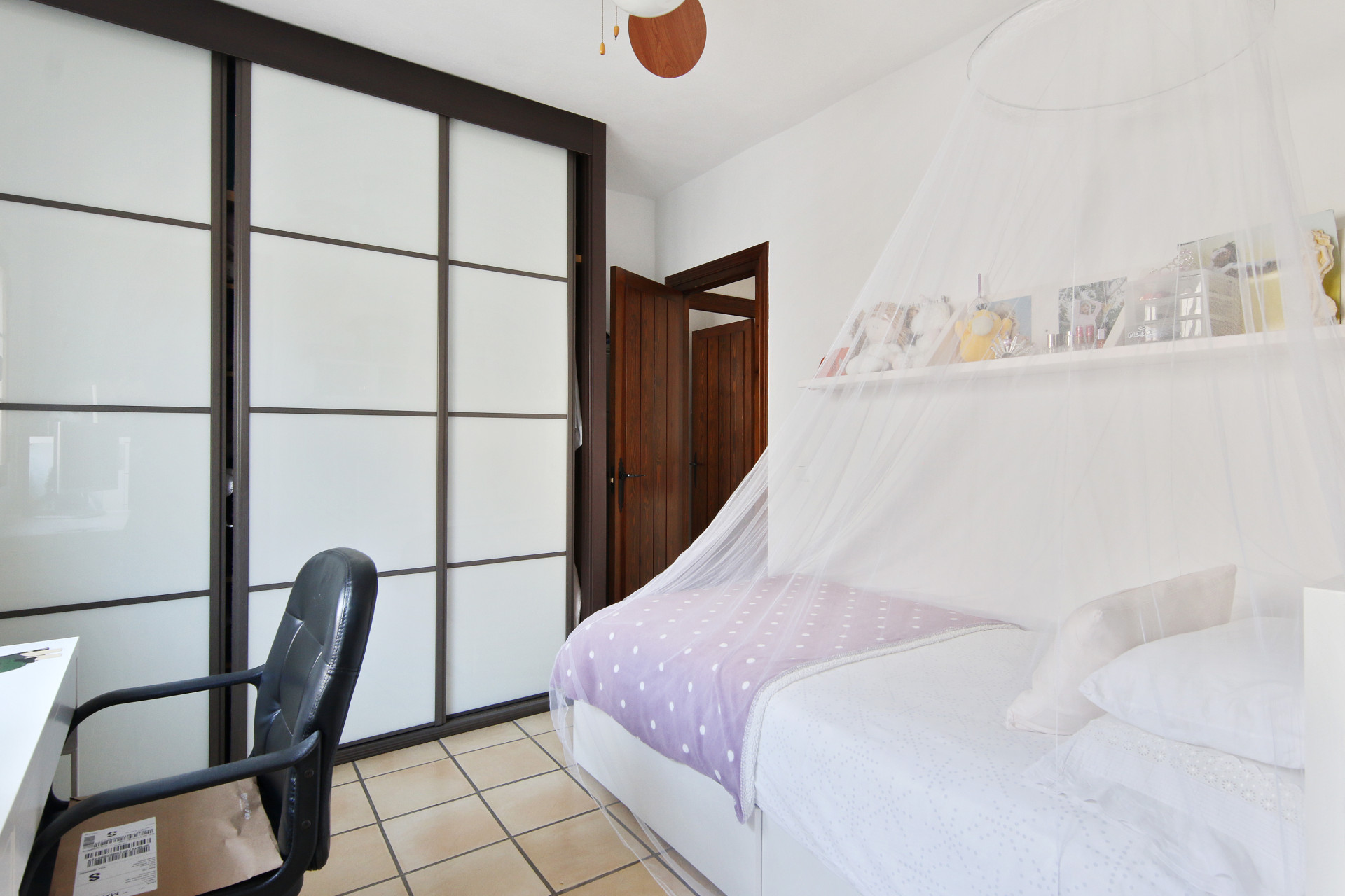 2 Bedroom Townhouse in Estepona - Photo 12