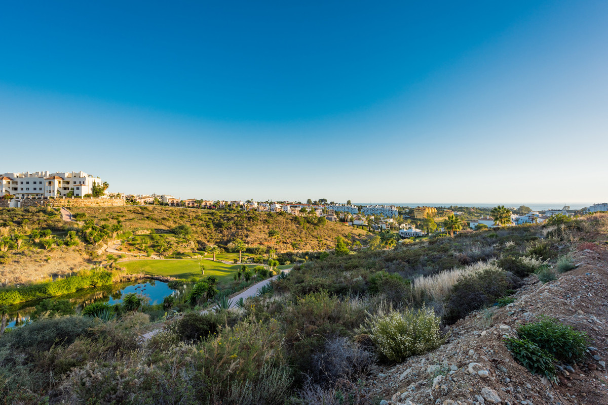 1,058 m² Plot in Estepona - Photo 13