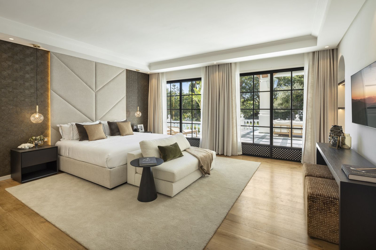 12 Bedroom Villa in Marbella - Photo 15