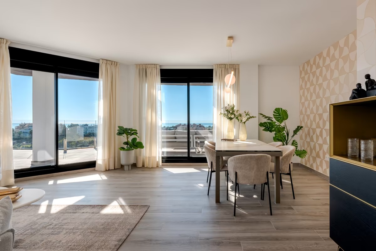 3 Bedroom Apartment in Torremolinos - Photo 16