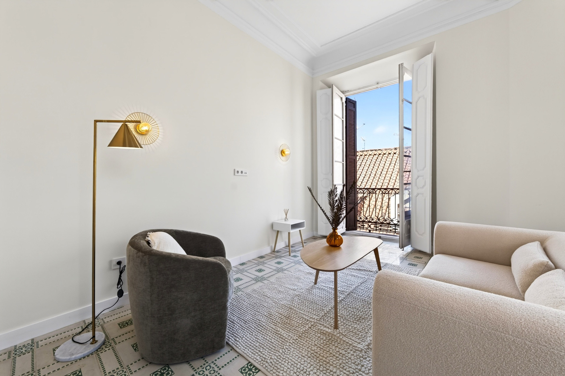 4 Bedroom Apartment in Málaga - Photo 6