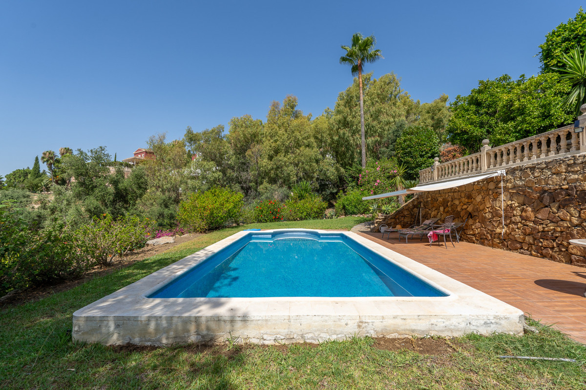 8 Bedroom Villa in Benahavís - Фото 47