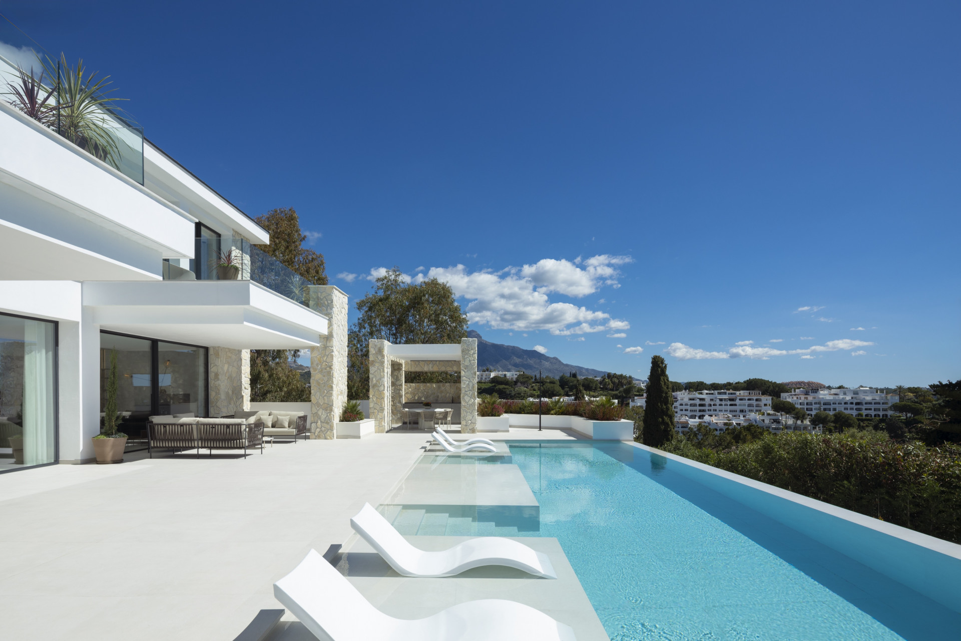 5 Bedroom Villa in Benahavís - Foto 3
