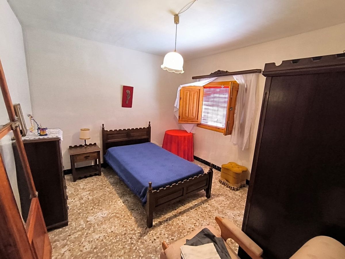 Chalet de 10 dormitorios con piscina en Murcia – Foto 15