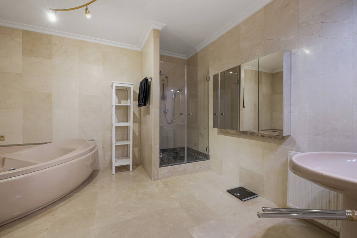 13 Bedroom Villa in Alhaurín el Grande - Foto 41